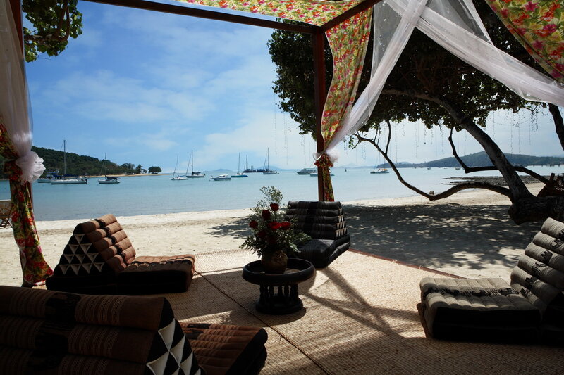 Beachside Lounge Area