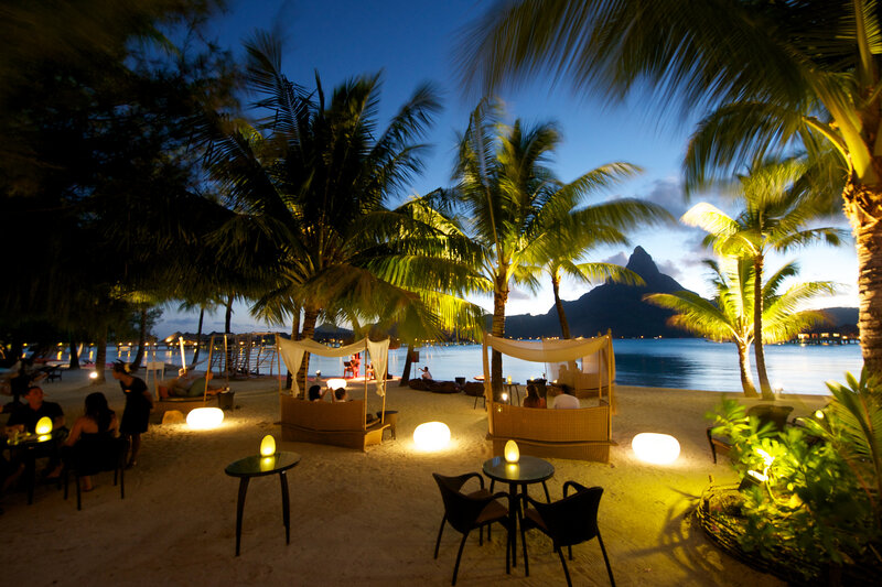 Beachside Lounge at Dusk — Yellow