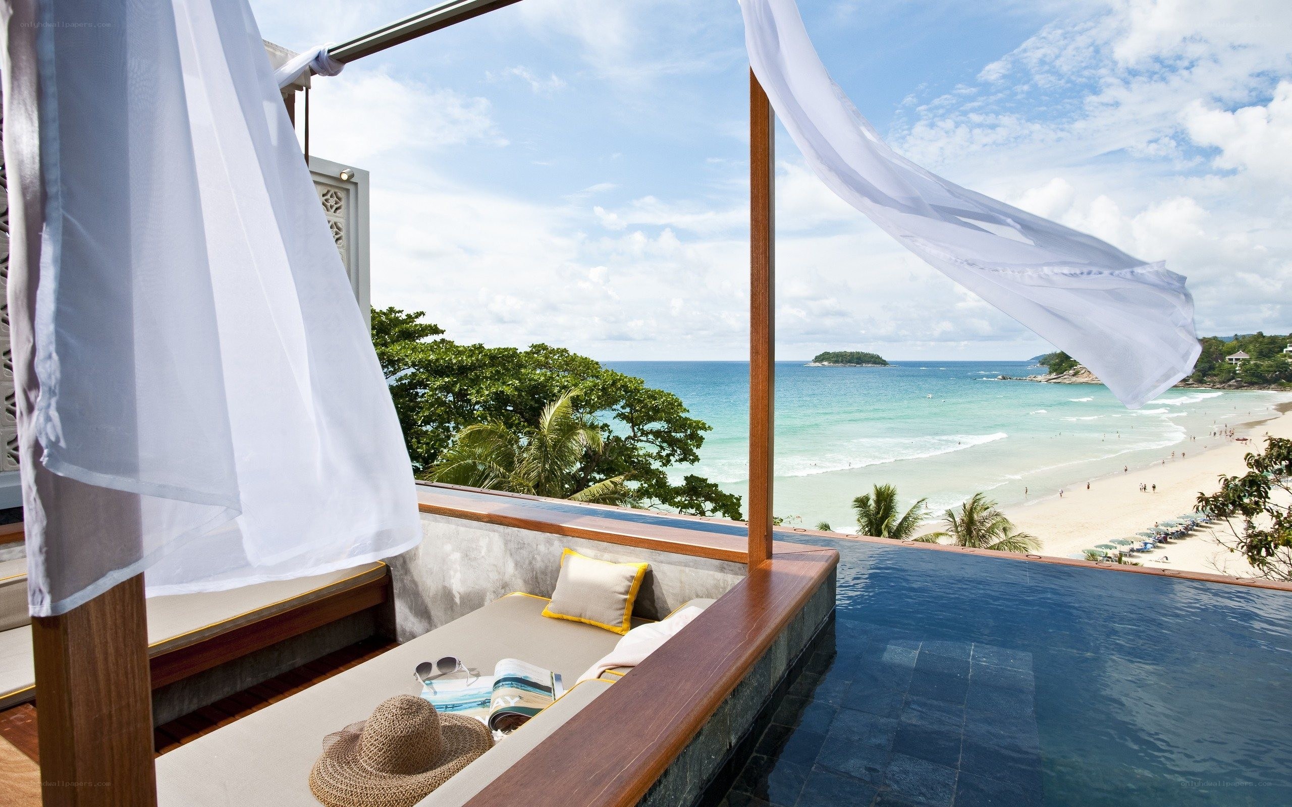 Beachside pool with ocean view