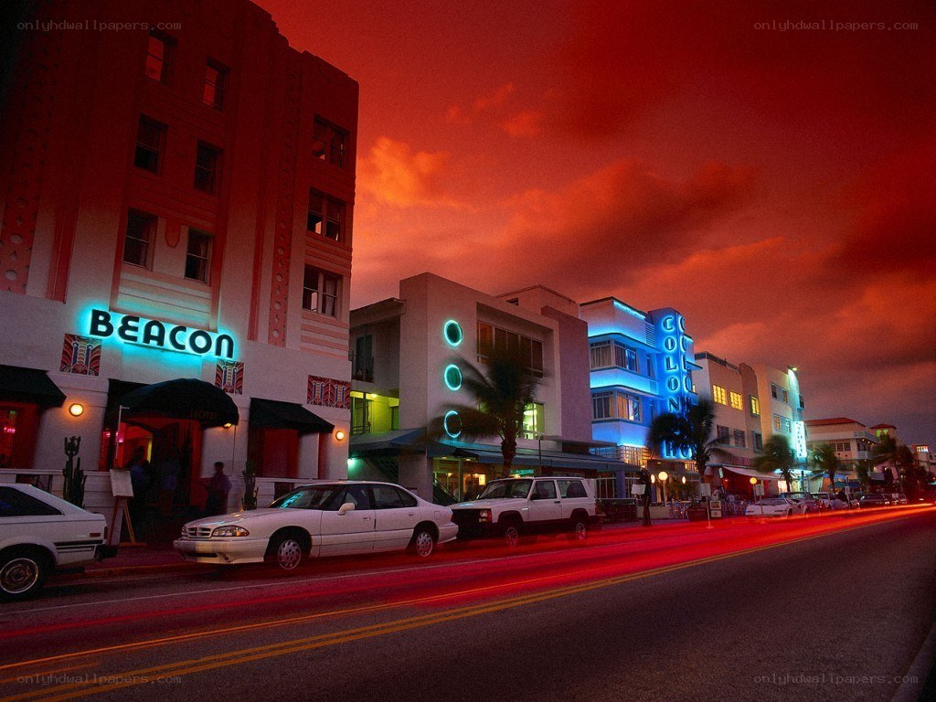 Beacon Hotel at dusk