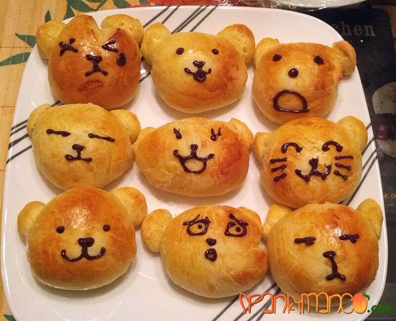 Bear-shaped Bread Rolls