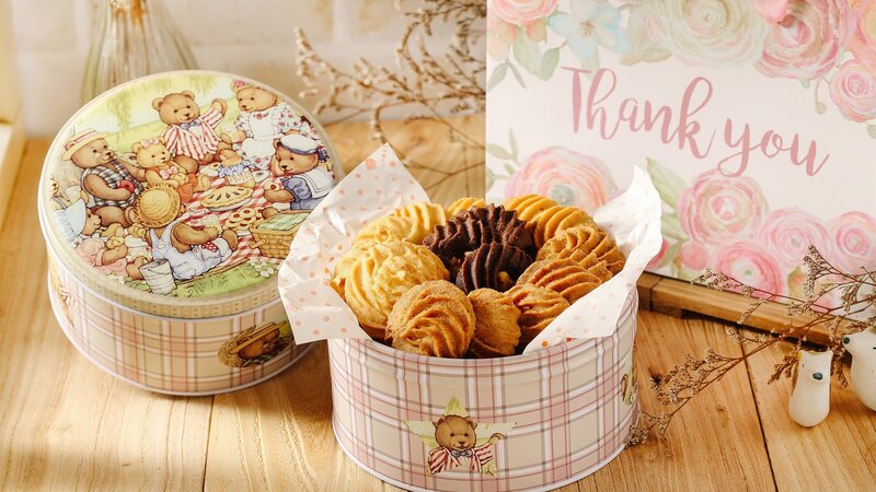 Bear-themed Cookie Tin