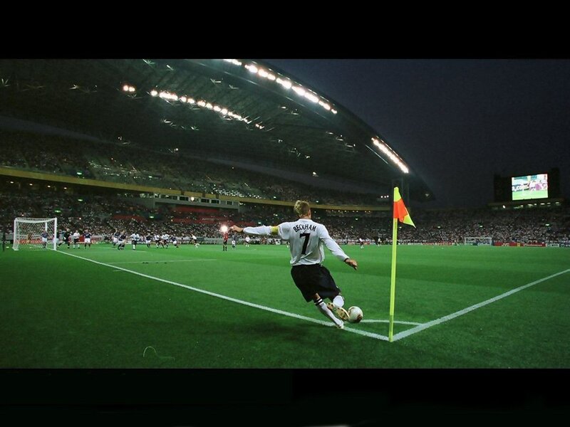Beckham taking a corner kick