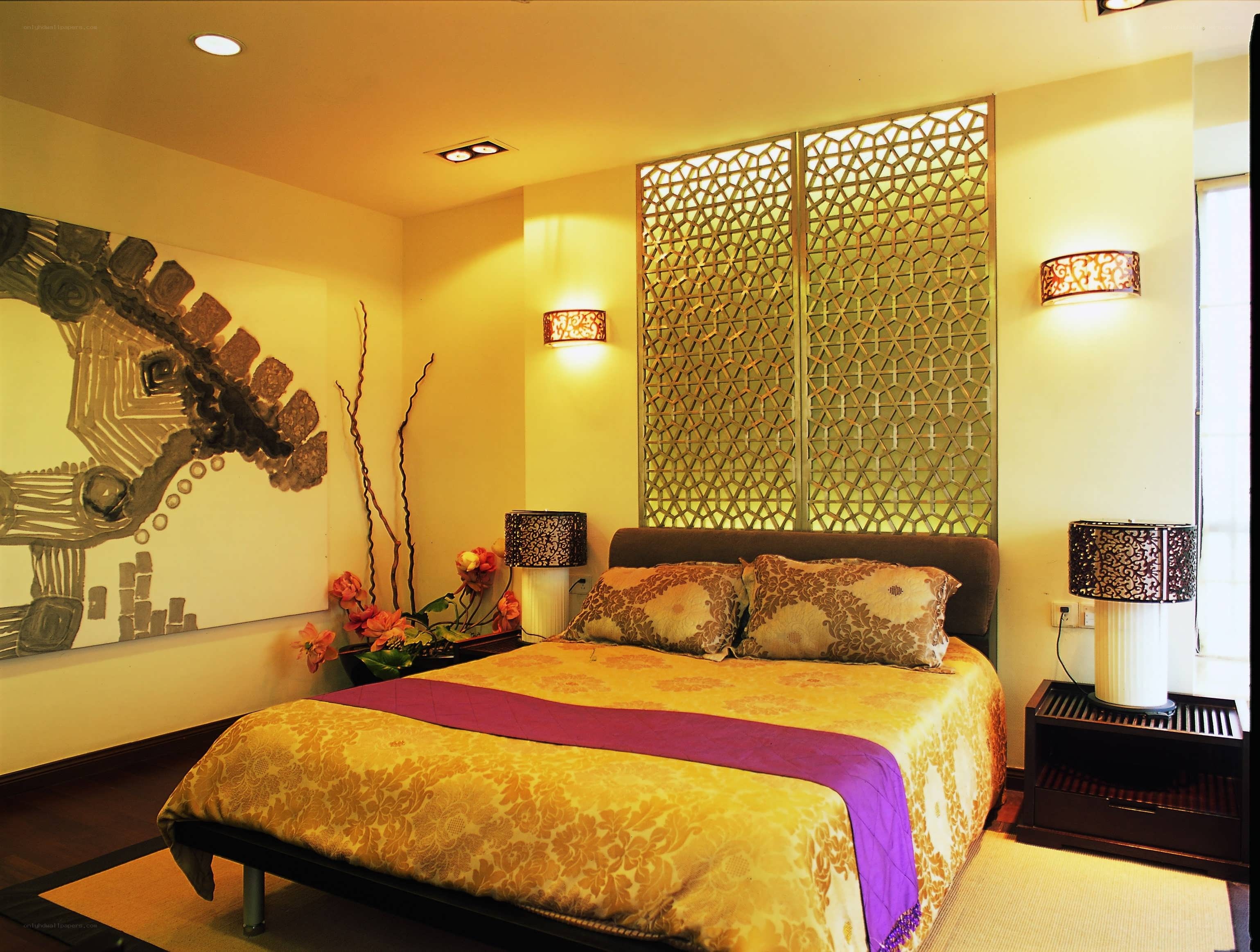 Bedroom with decorative screen