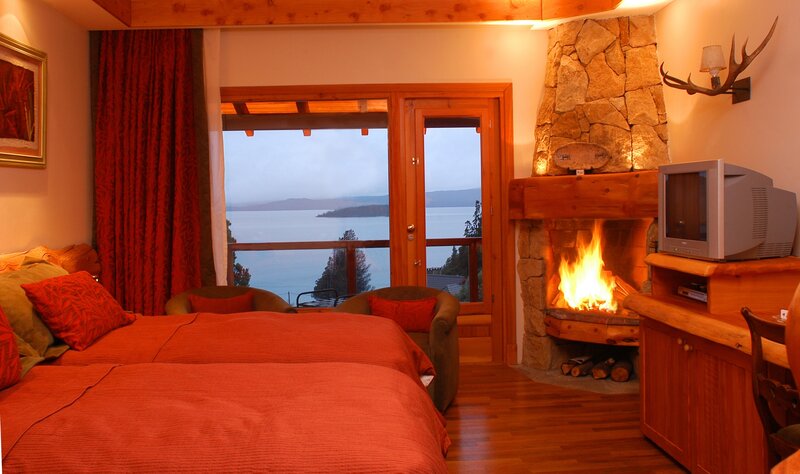 Bedroom with Fireplace — Red