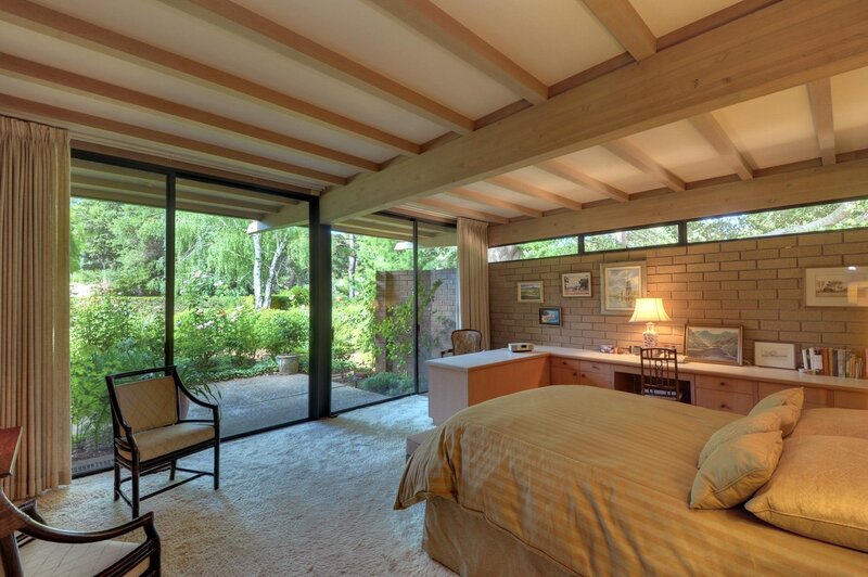 Bedroom with Garden View — Beige
