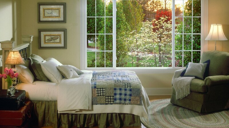 Bedroom with Quilt — Green