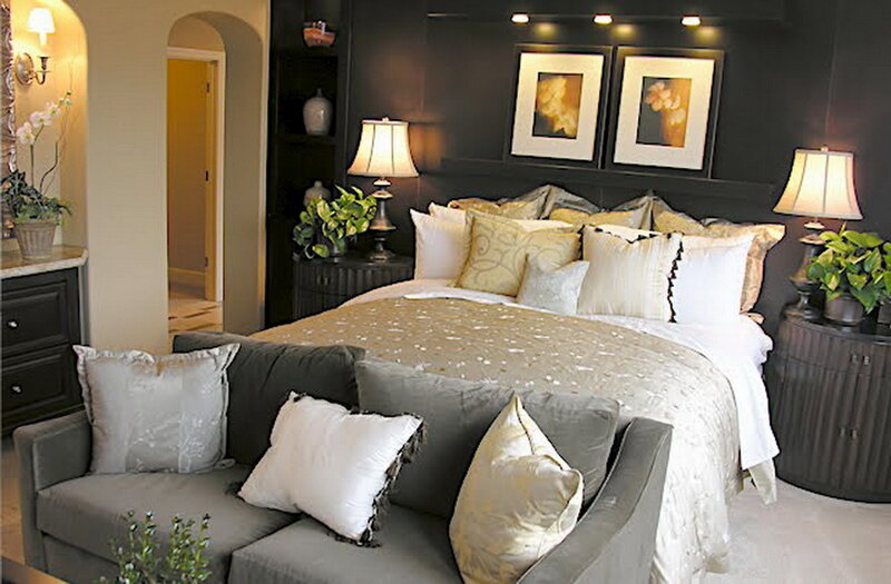 Bedroom with Sofa