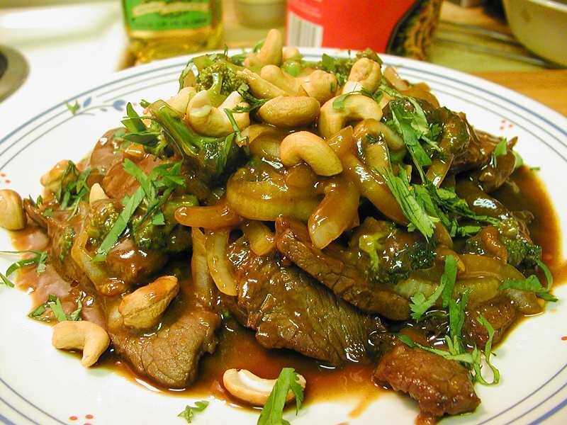 Beef and Cashew Stir-fry