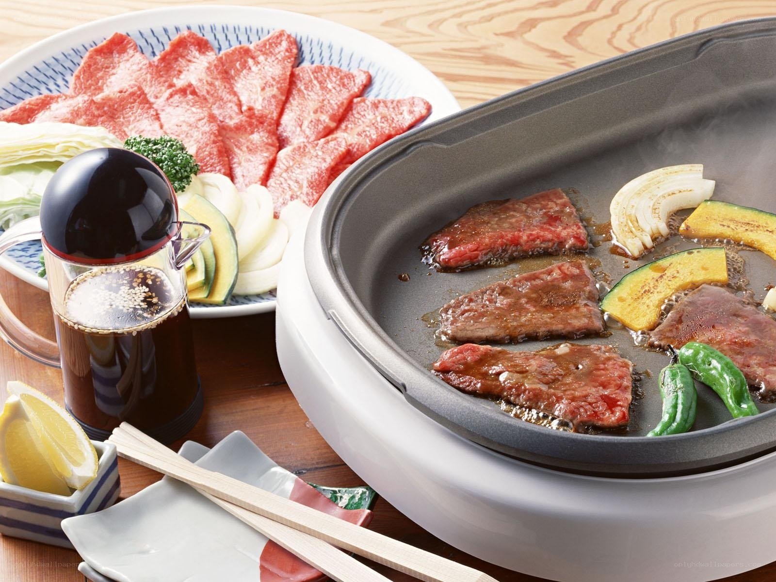 Beef and vegetable hot pot