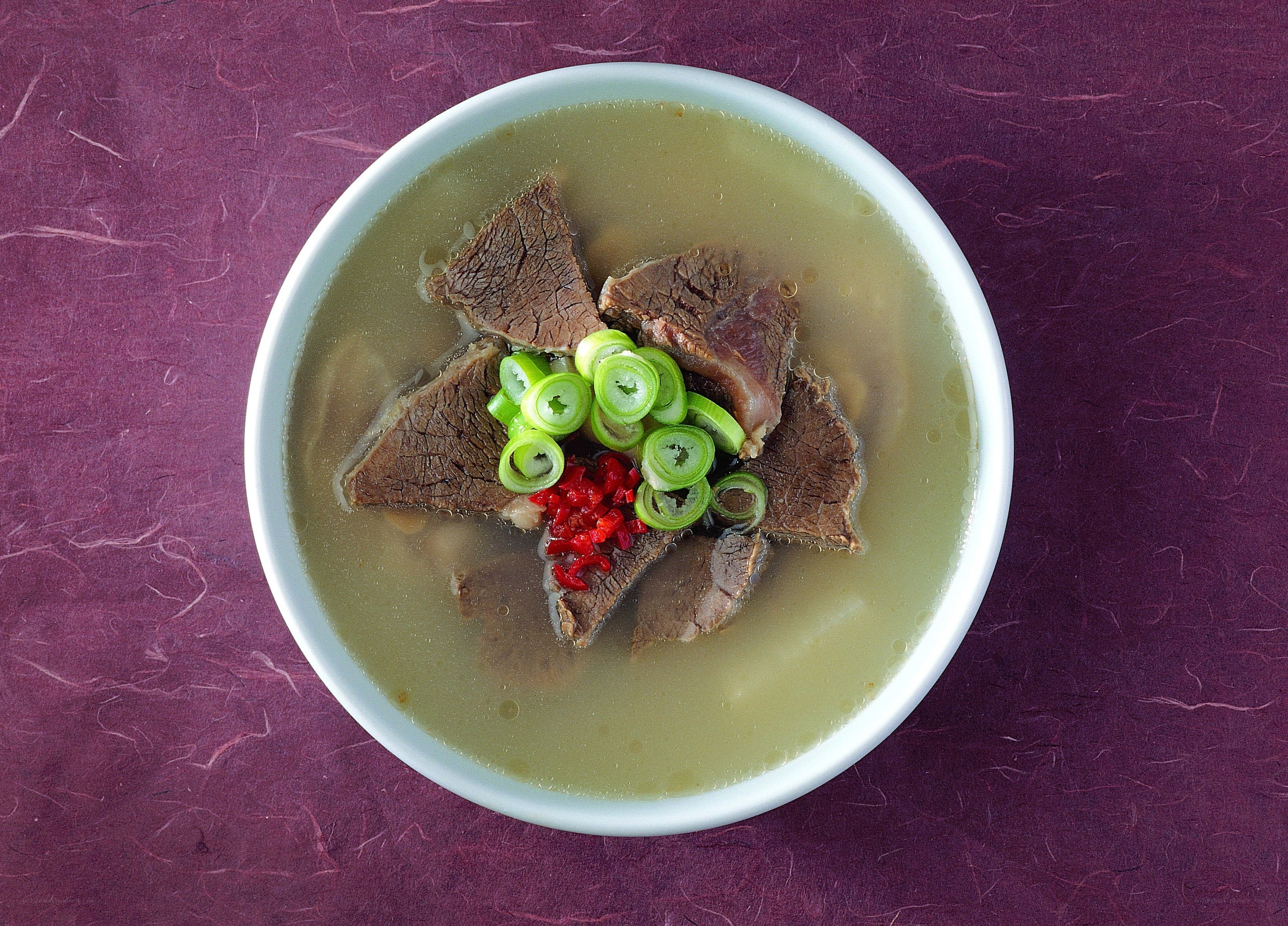 beef soup with green onions