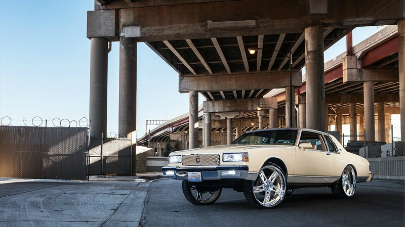 Beige Classic Car — Urban