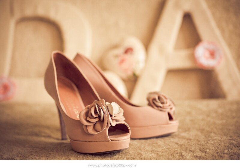 Beige High-heeled Shoes — Calm