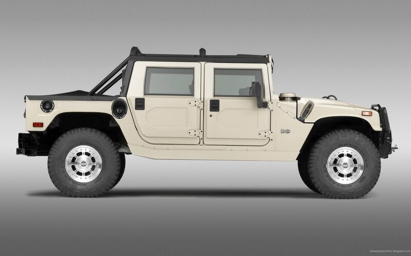 Beige Hummer H1
