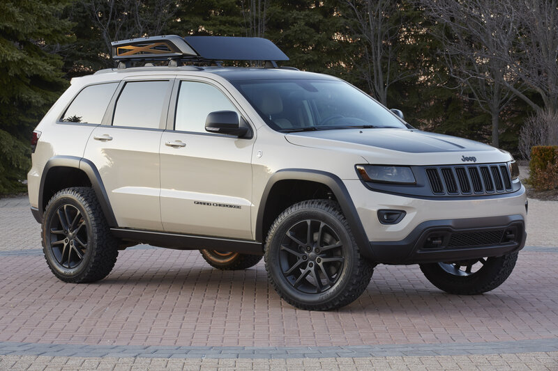 Beige Jeep Grand Cherokee