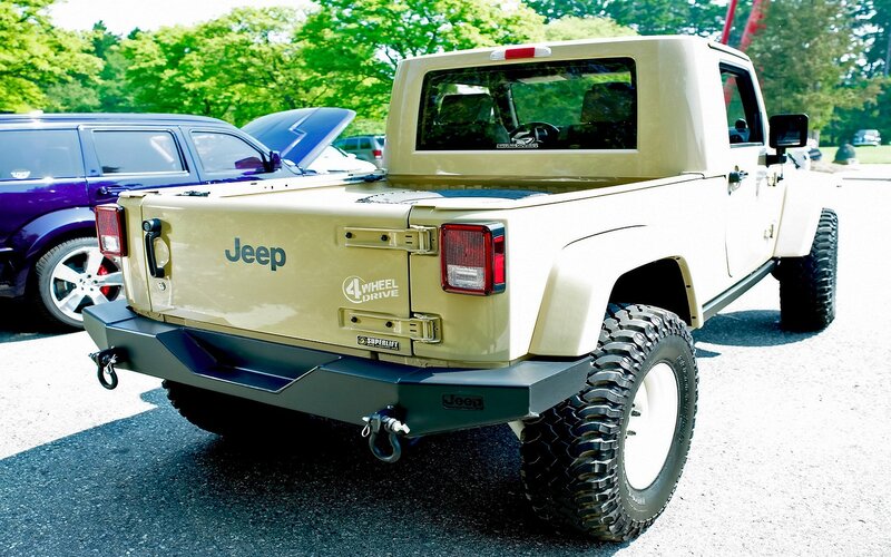 Beige Jeep Pickup Truck — Outdoor