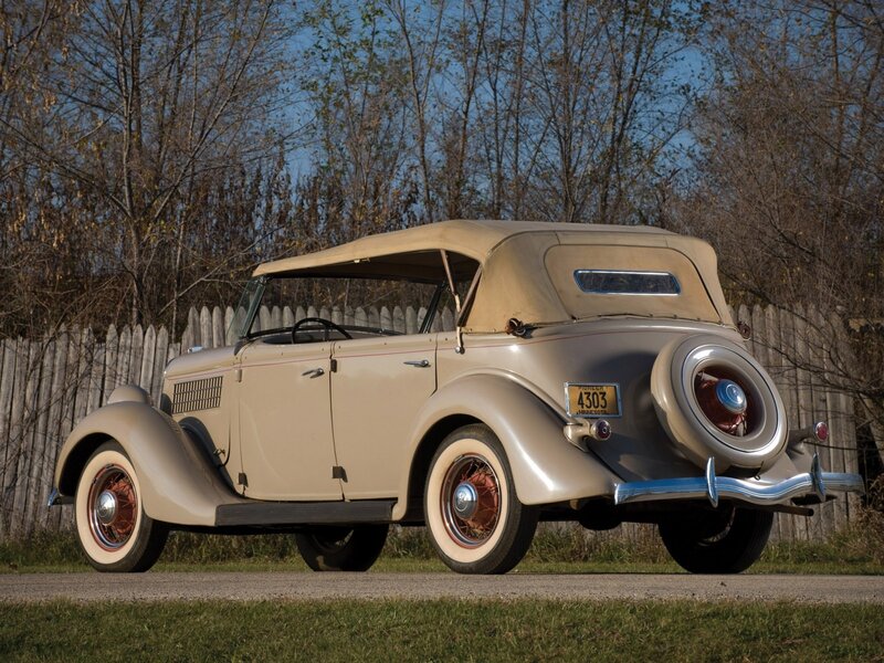 Beige Vintage Convertible — Serene
