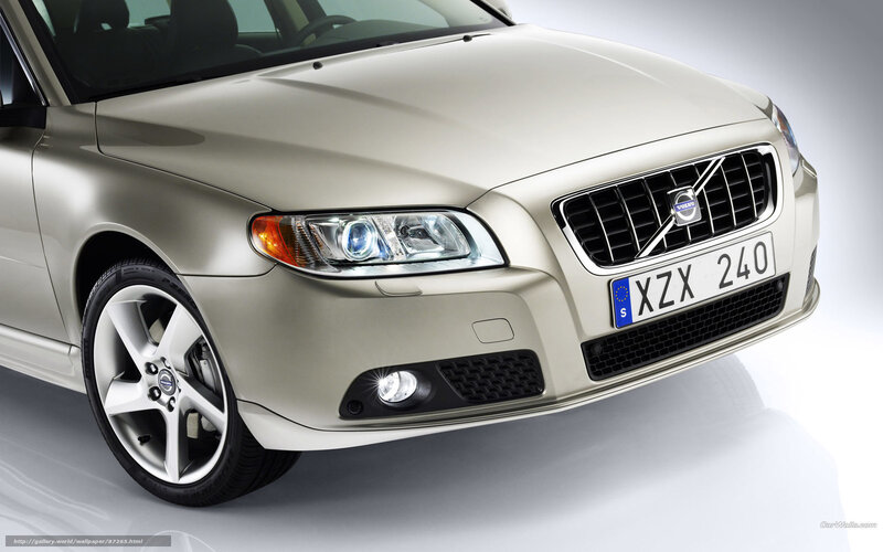 Beige Volvo S80 front view