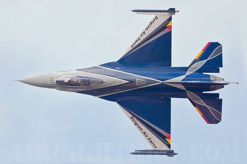 Belgian Air Force Jet — Blue, Dynamic