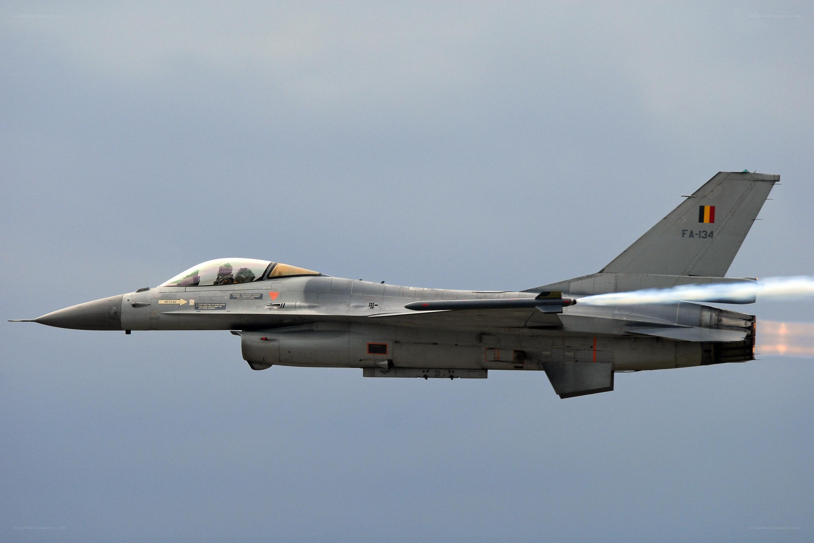 Belgian F-16 in flight