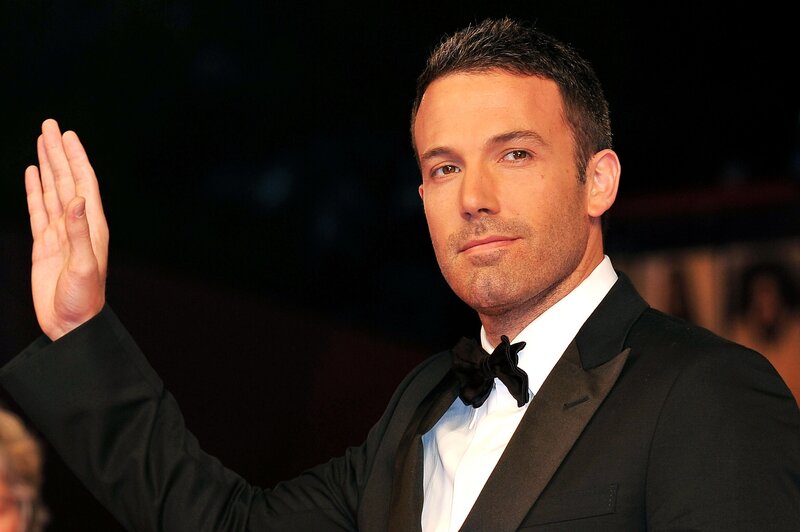 Ben Affleck waving at event