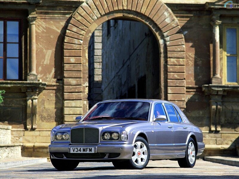 Bentley Arnage in front of stone arch