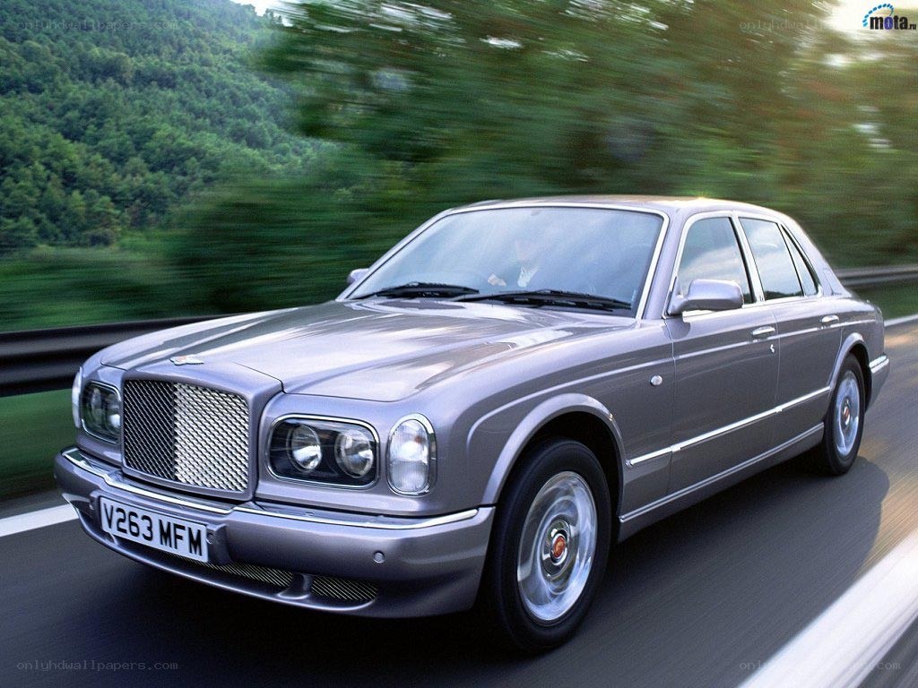 Bentley Arnage in motion