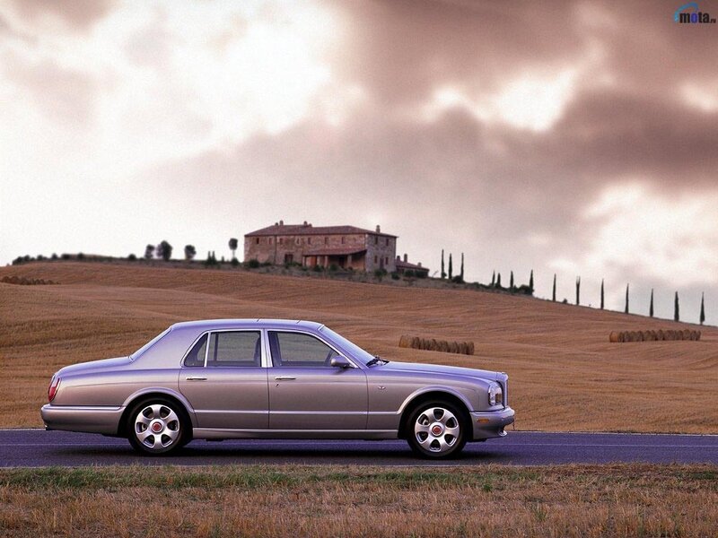 Bentley Arnage on a country road