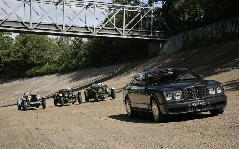 Bentley Brooklands with vintage cars