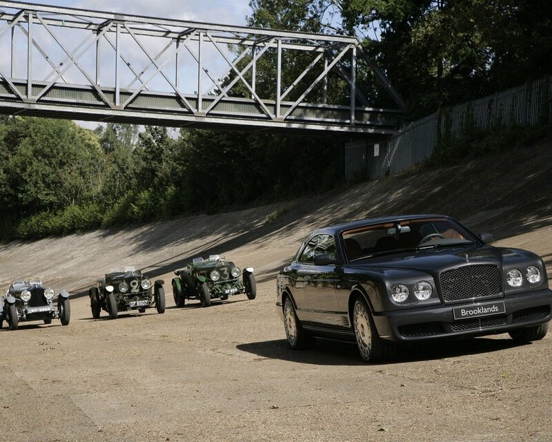 Bentley Brooklands with vintage cars
