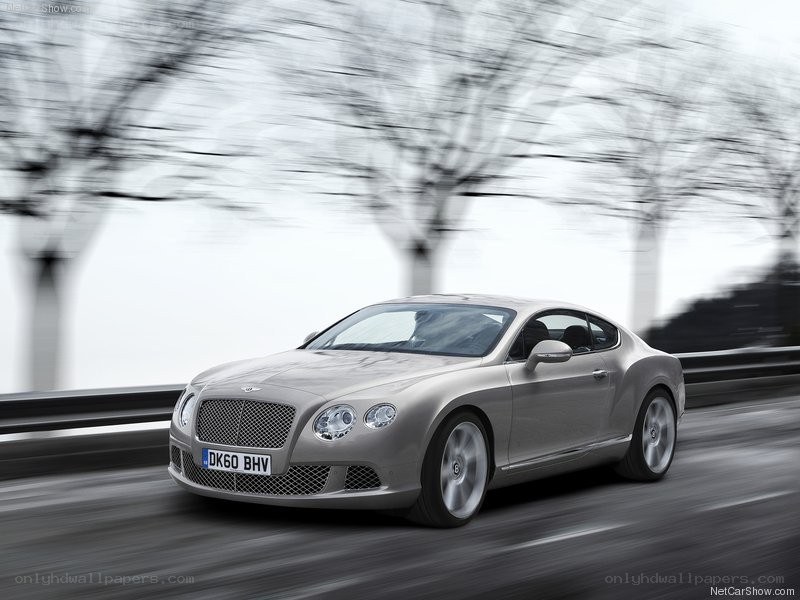 Bentley Continental GT in motion