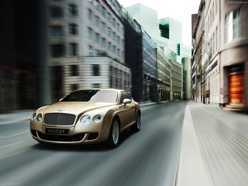 Bentley Continental GT in motion
