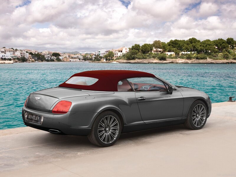 Bentley Continental GTC by the sea