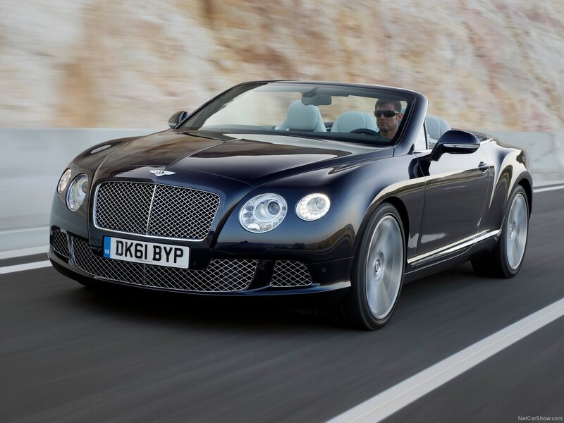 Bentley Continental GTC in motion
