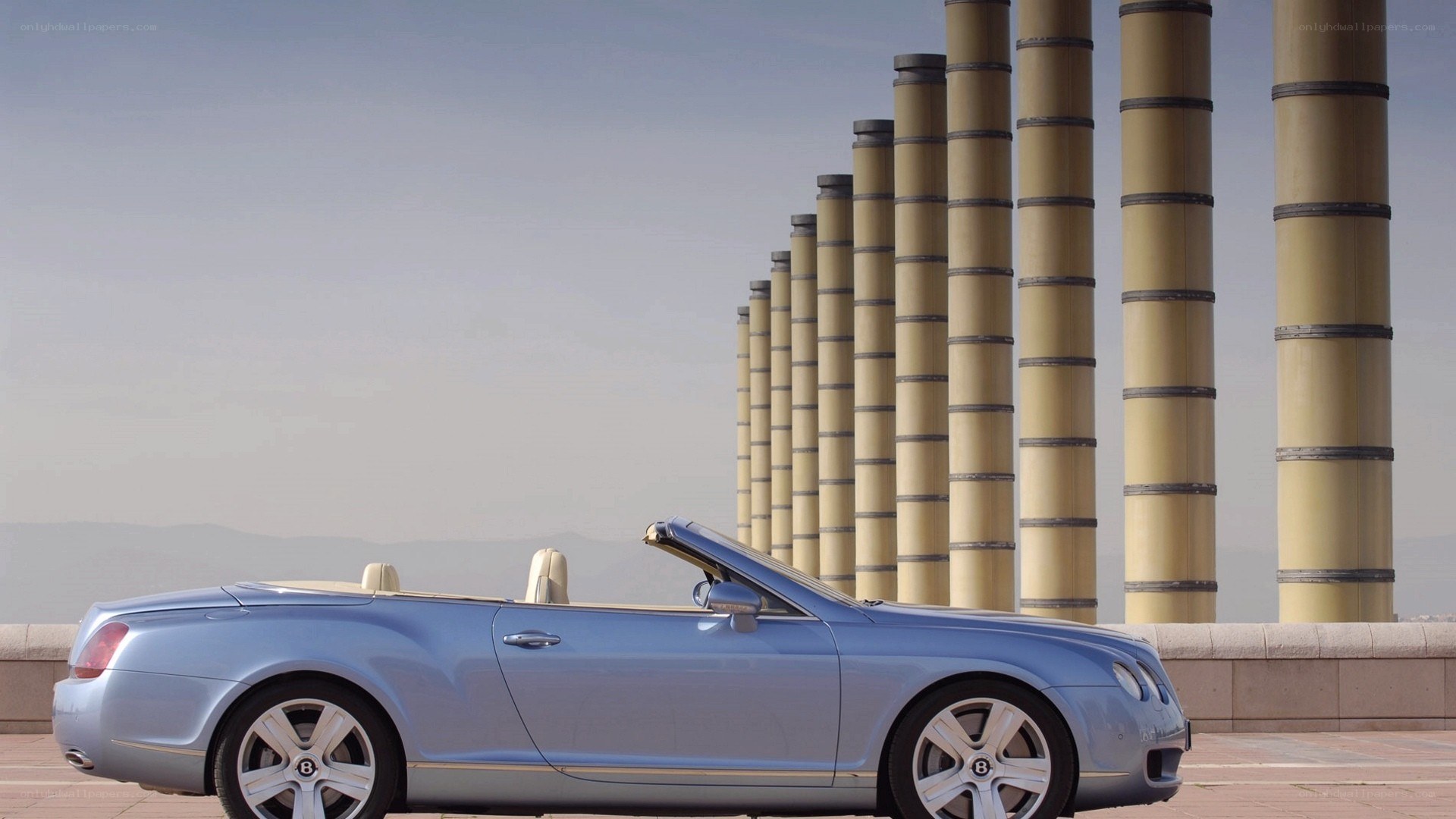 Bentley convertible by pillars