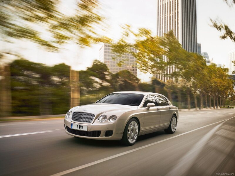 Bentley Flying Spur in motion