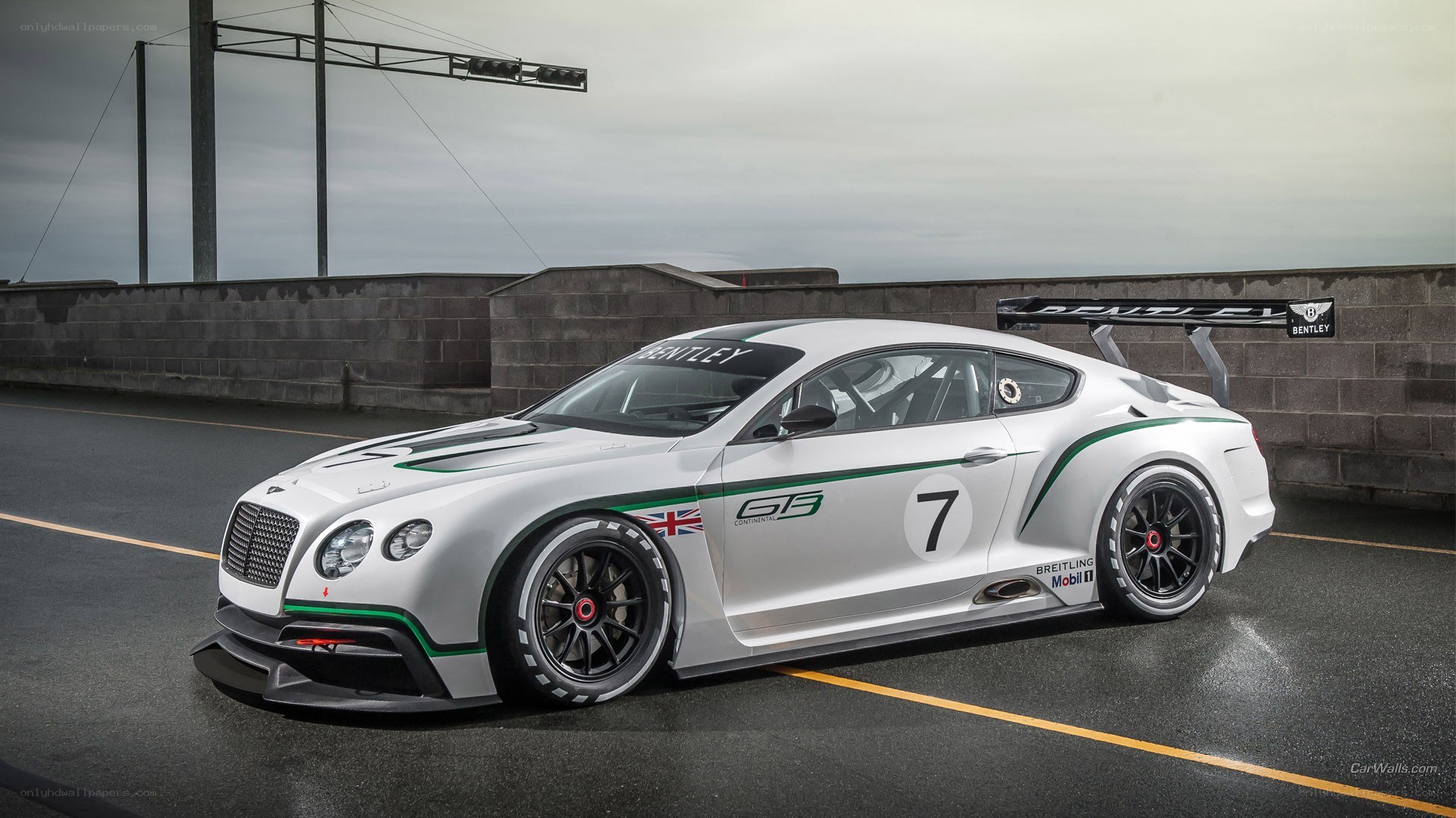 Bentley GT3 race car