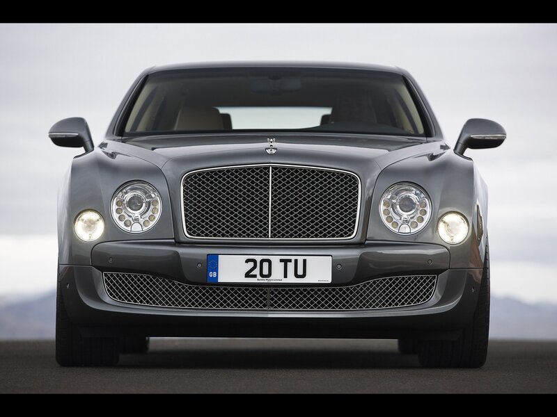 Bentley Mulsanne front view