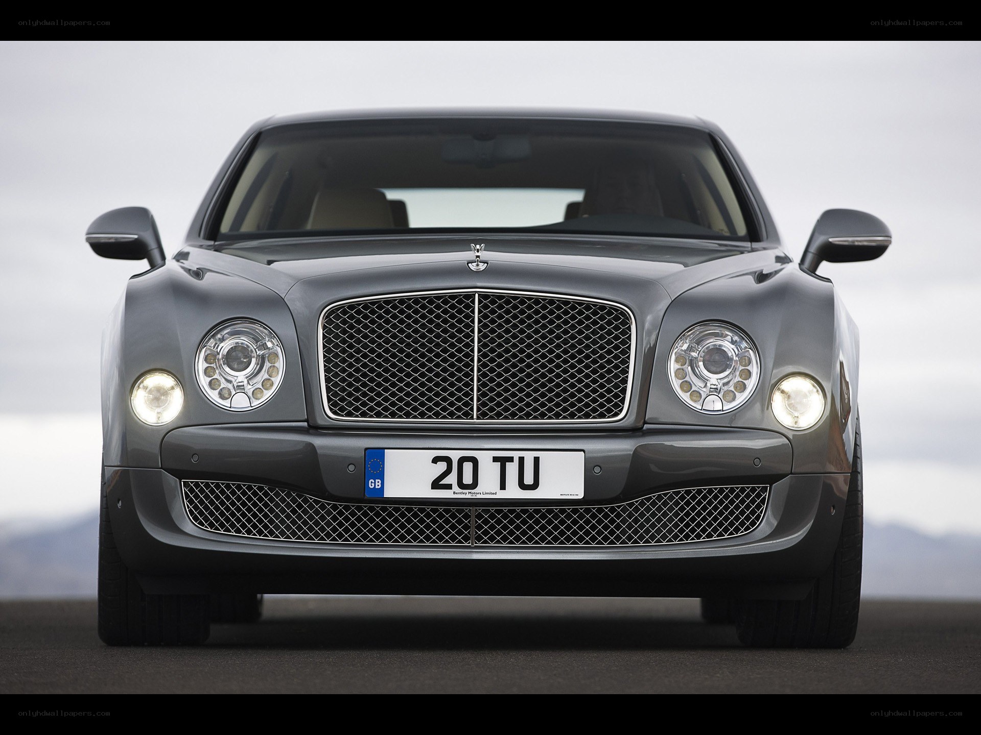 Bentley Mulsanne front view