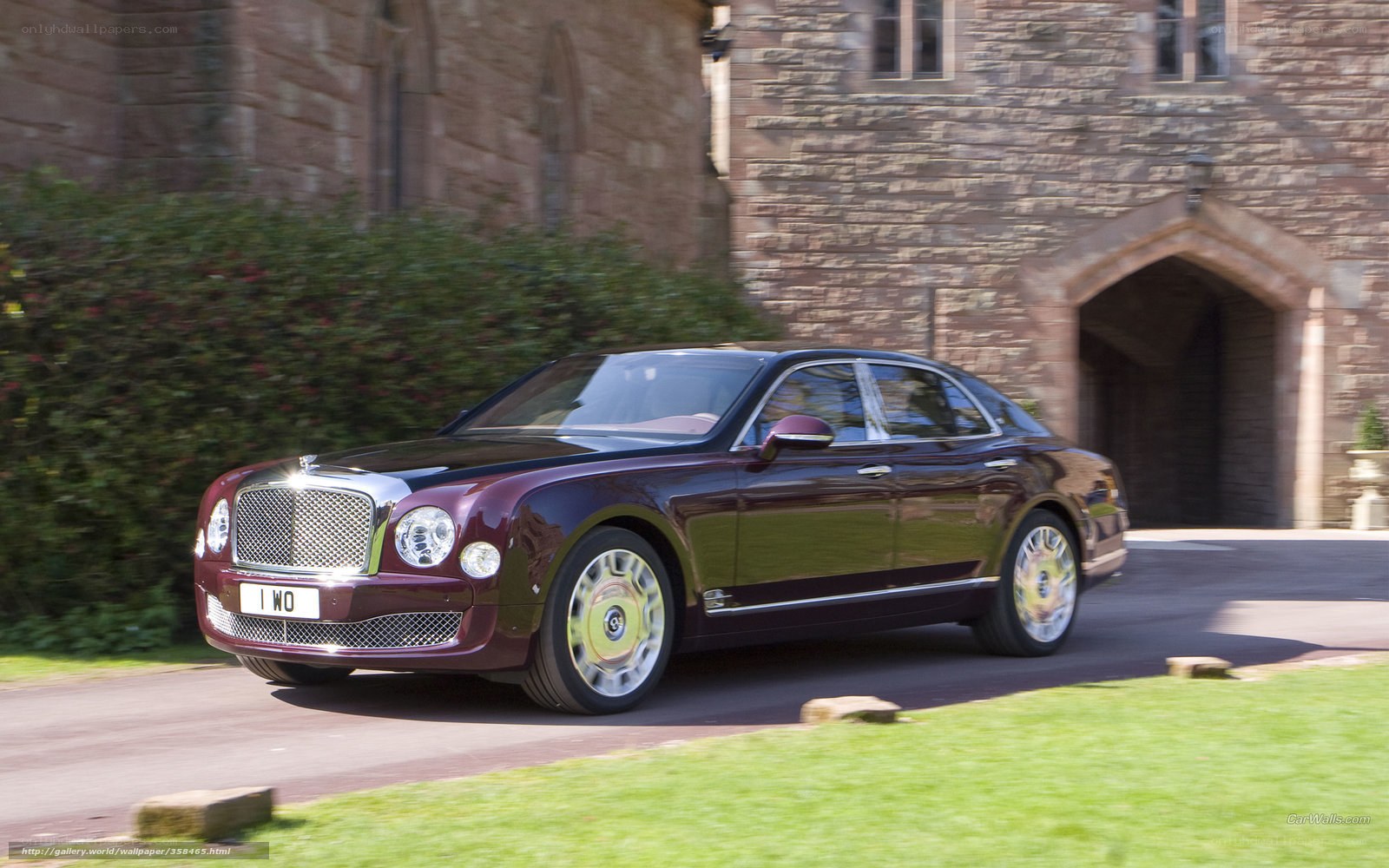 Bentley Mulsanne in motion
