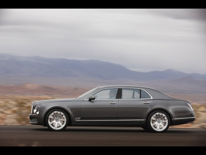 Bentley Mulsanne in motion