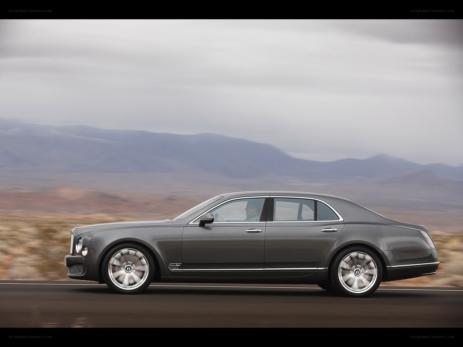 Bentley Mulsanne in motion