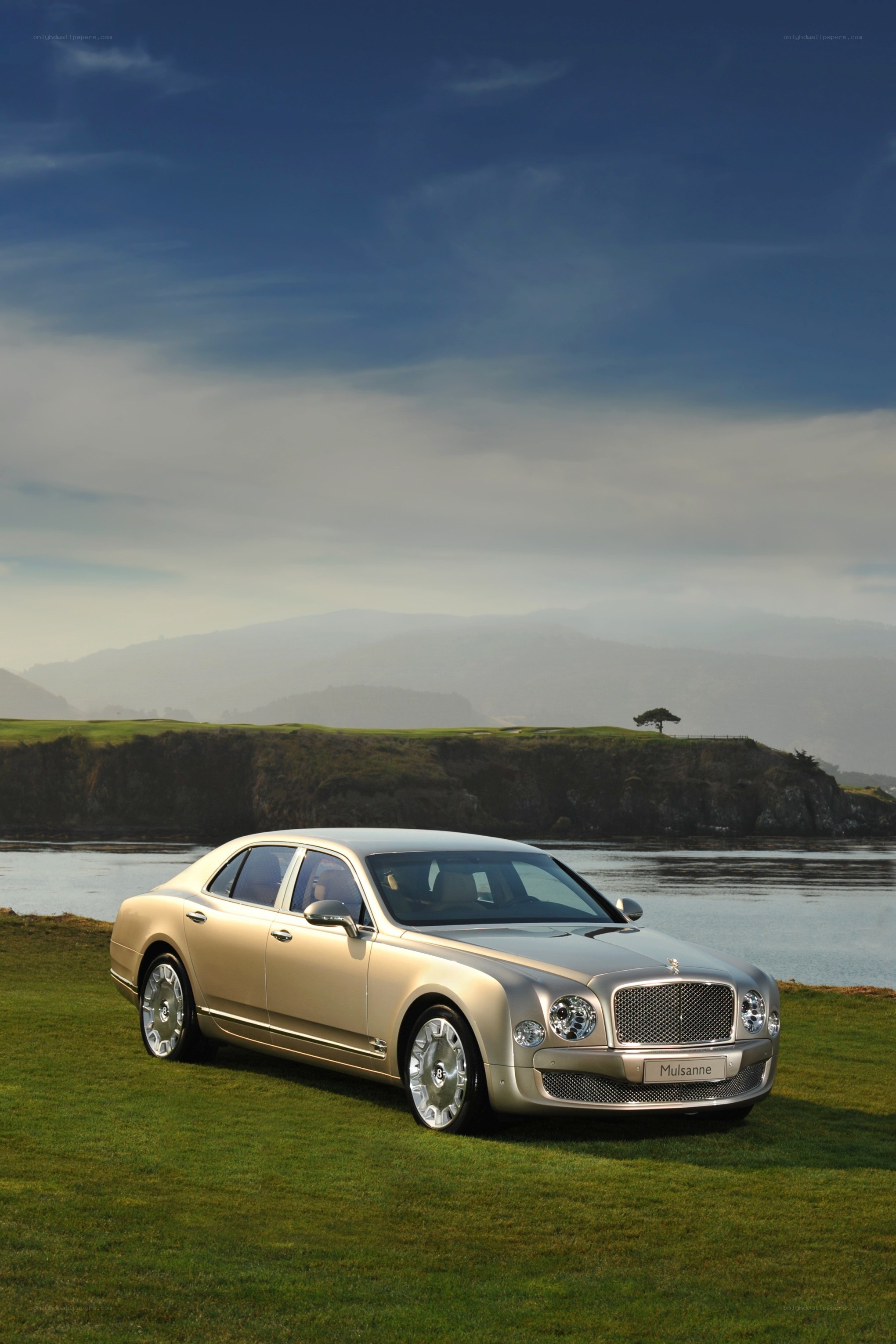 Bentley Mulsanne on a golf course
