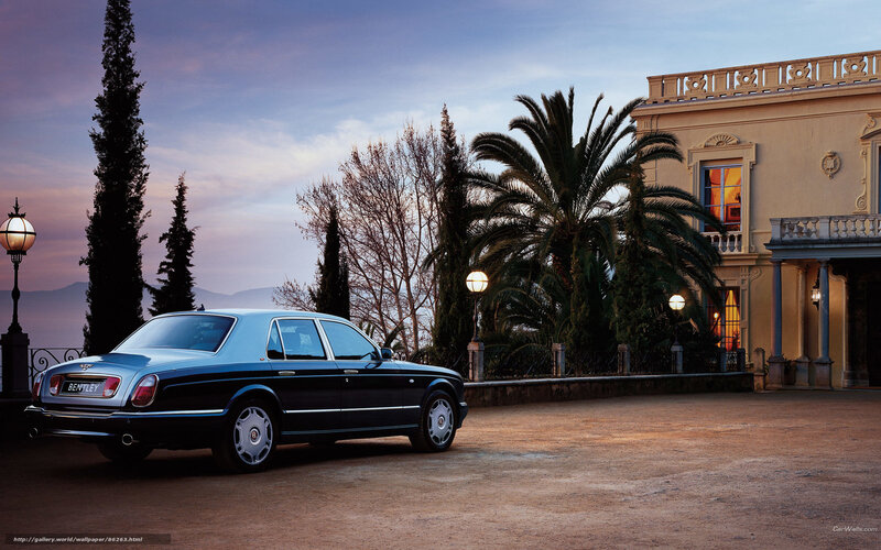 Bentley parked at villa