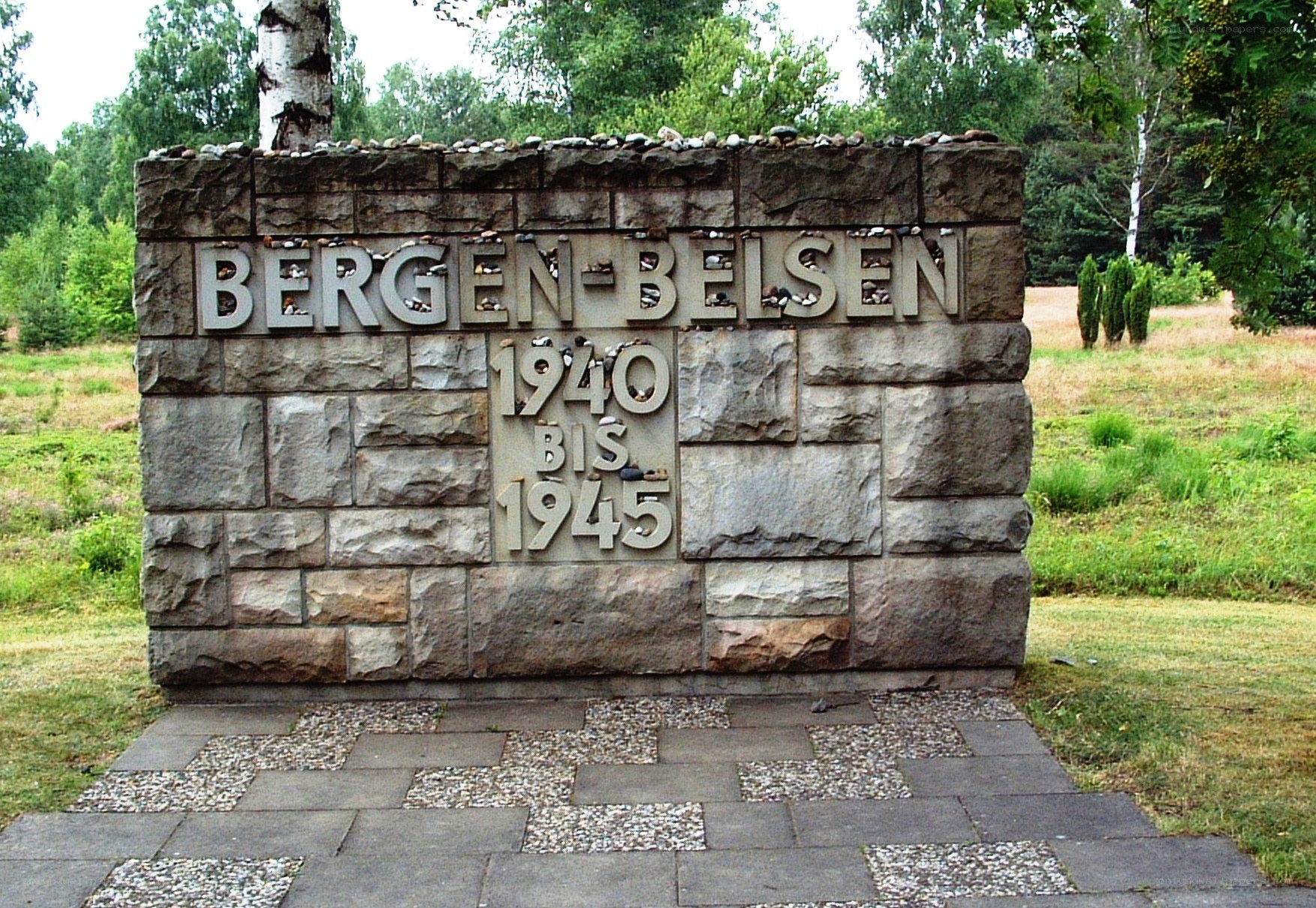 Bergen-Belsen memorial stone