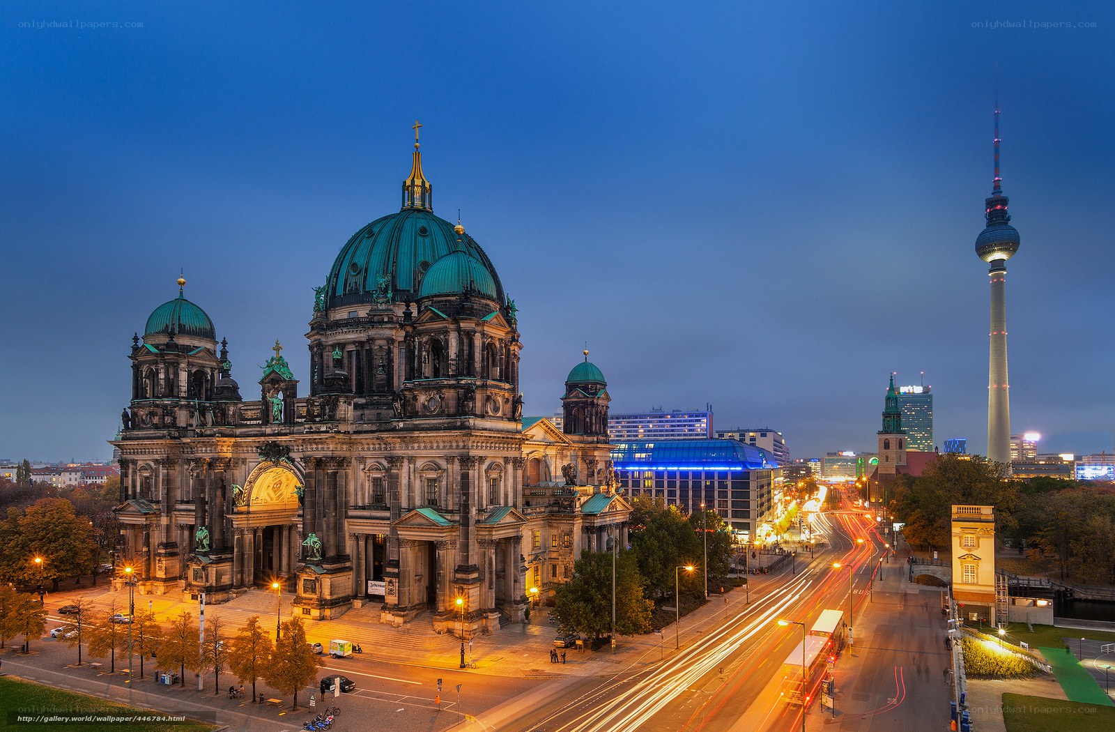 Berlin Cathedral and TV Tower at dusk