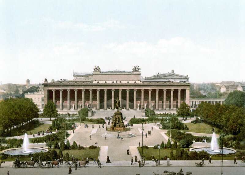 Berlin Victory Column and Museum