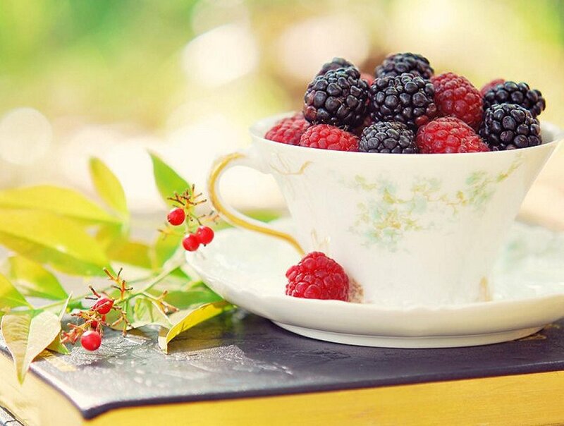 Berries in a Teacup