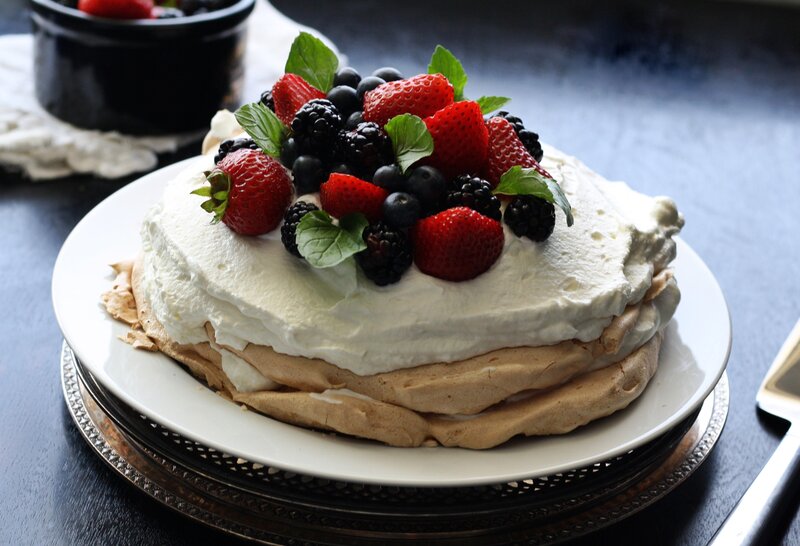 Berry pavlova dessert