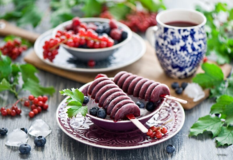 Berry Popsicles on Plate — Purple